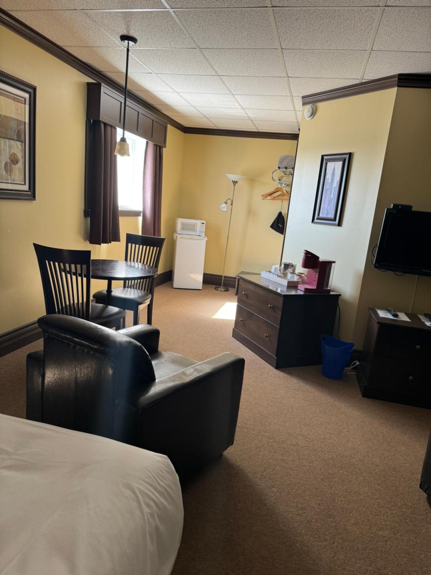 La Porte De La Mauricie Louiseville 外观 照片