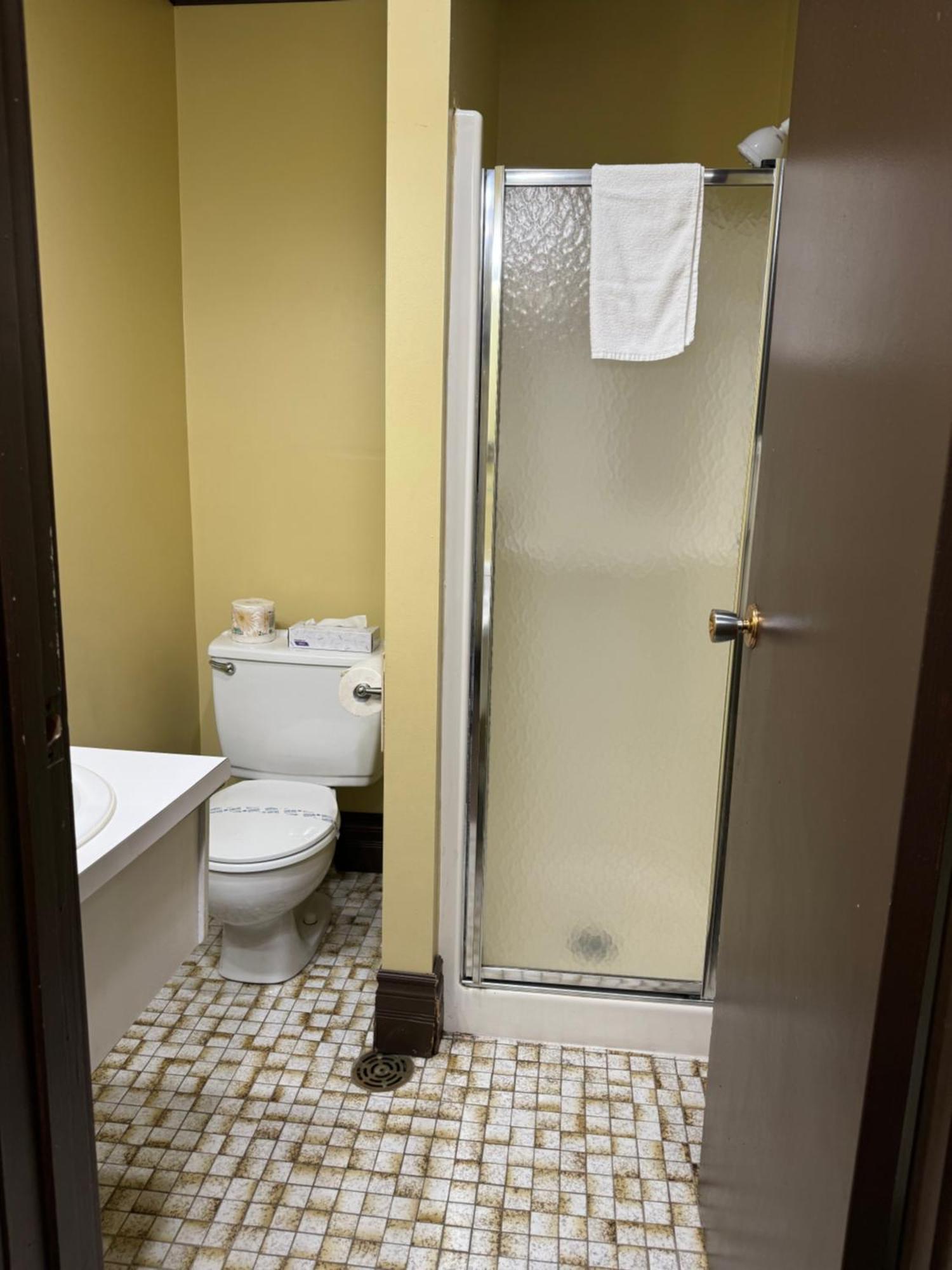 La Porte De La Mauricie Louiseville 外观 照片