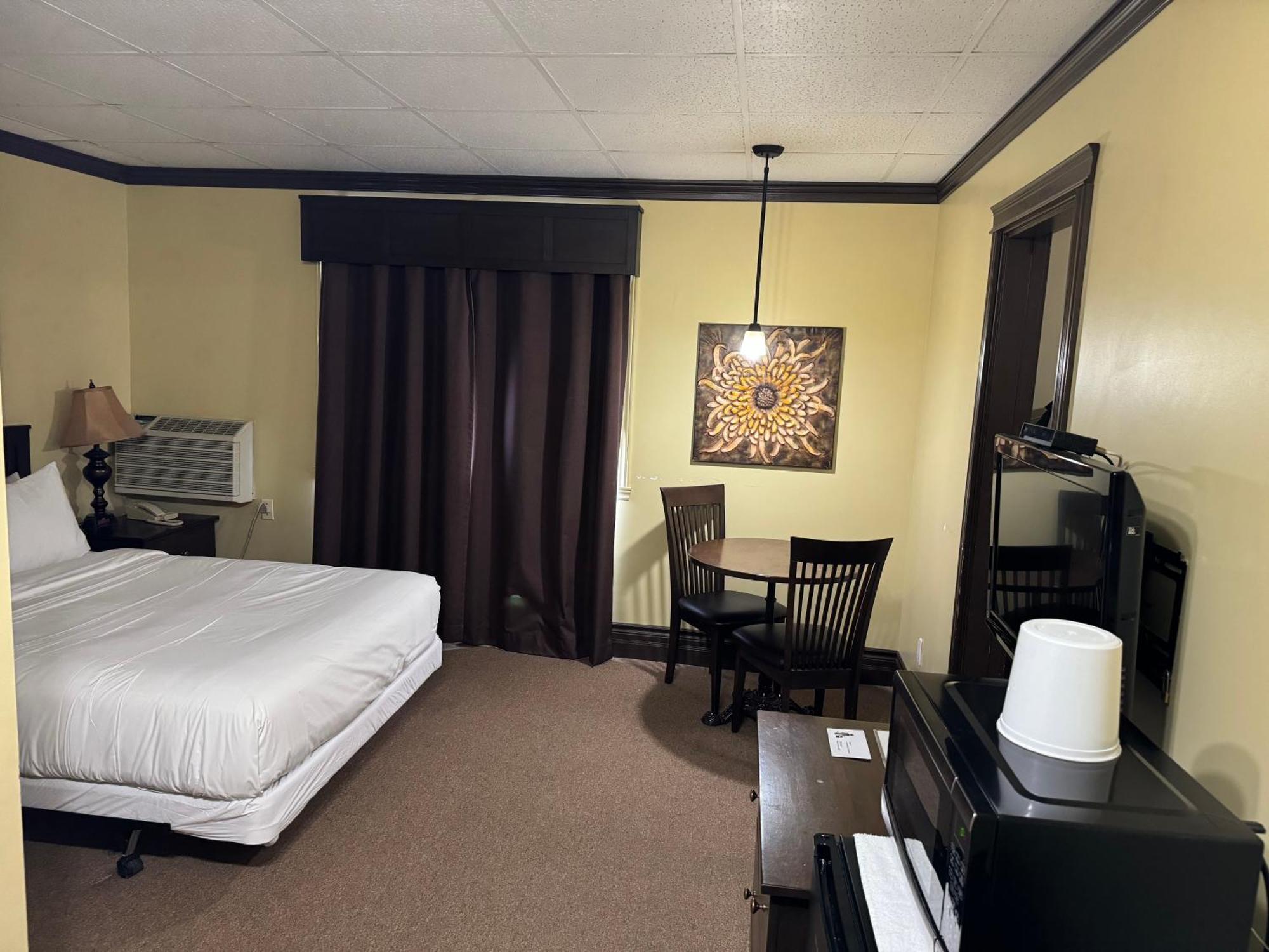 La Porte De La Mauricie Louiseville 外观 照片